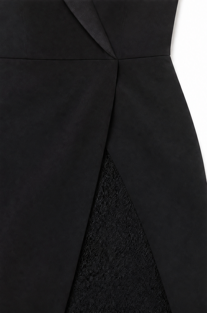 Draperra – Klänning koktajlowa bodycon z koronkowymi ręKaffemi