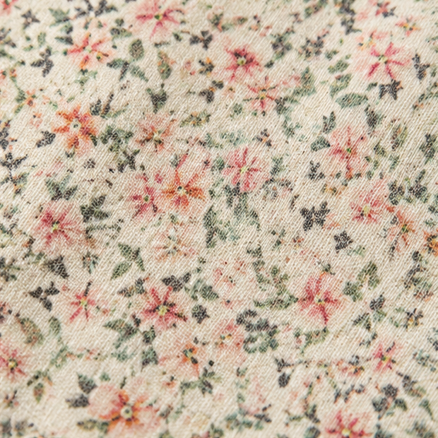 Florenne – Blus w Blommig Mönster z Knappar i RęKaffemi 3/4