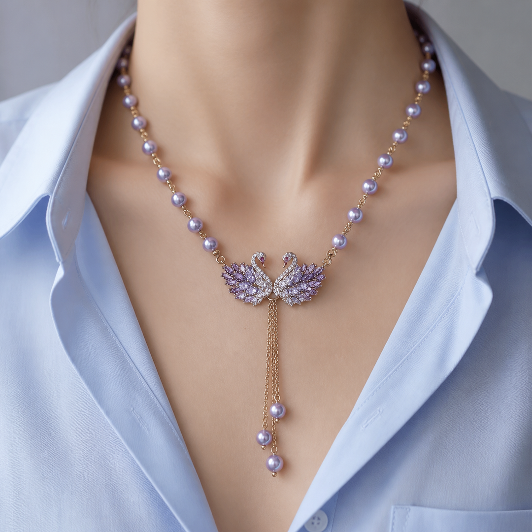 Lunabelle – Halsband z Perłowym Frędzlem i form av Łabędzia