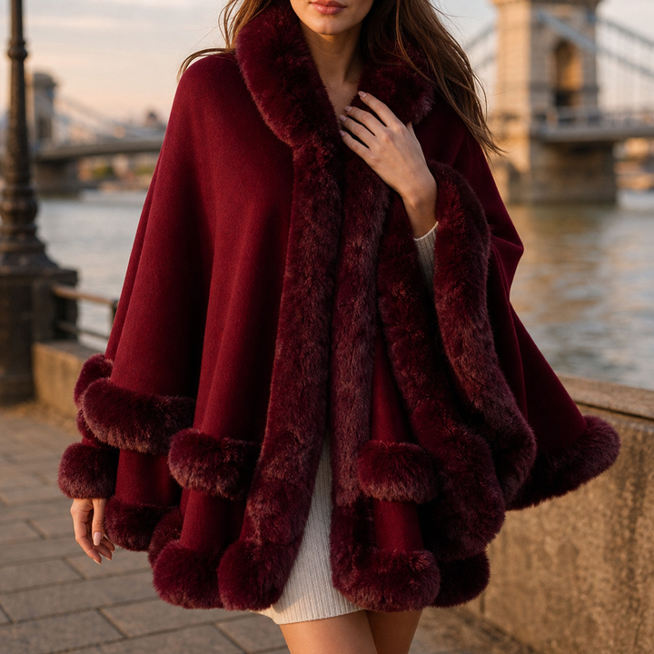 Wearbella – Kaptur z dzianiny z finish z futra