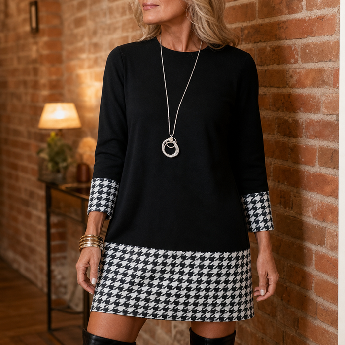 Wearbella – Klänning A-Line w Kratę med lång ärm