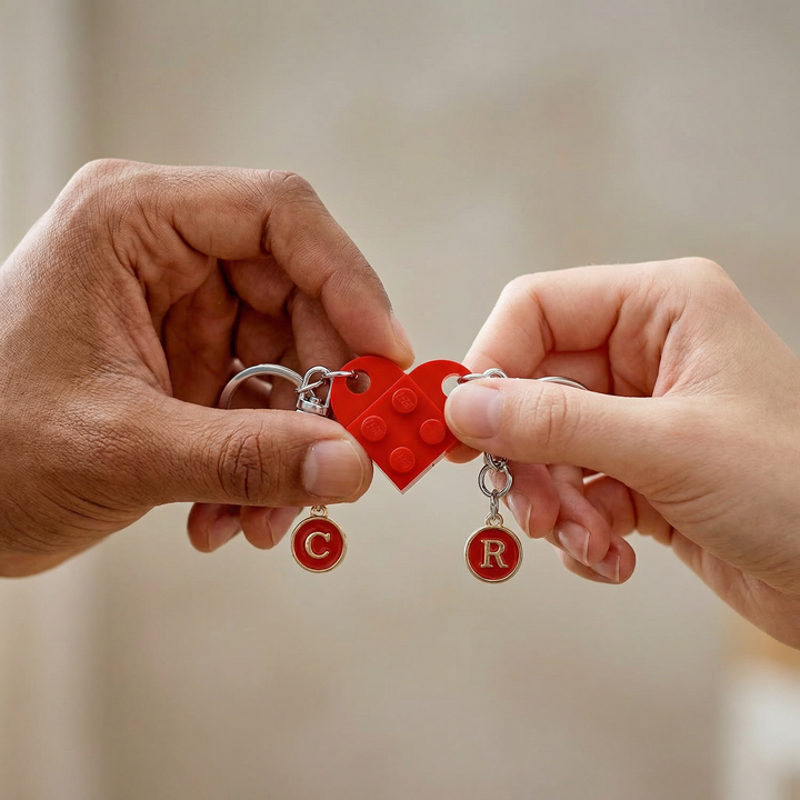 Loveclick – Set breloczków i form av serca z inicjałami