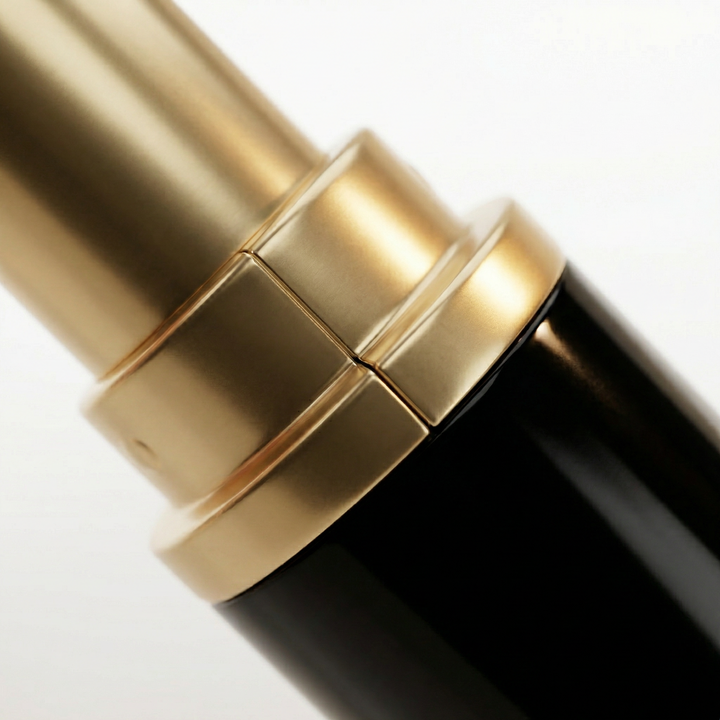 Velura – Żelowy eyeliner w kredce resistent på rozmazywanie