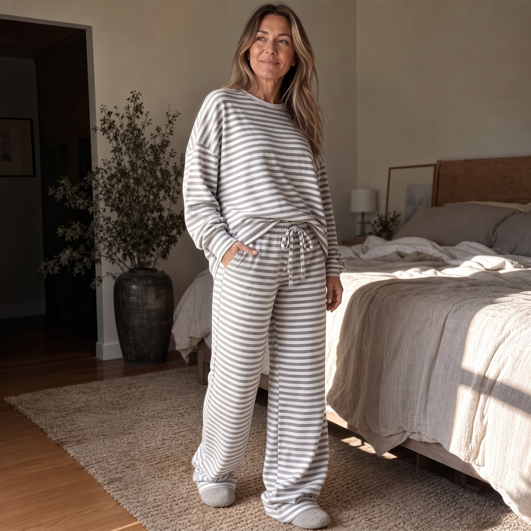 Wearbella – Set z Paskowanym Topem i Spodniami