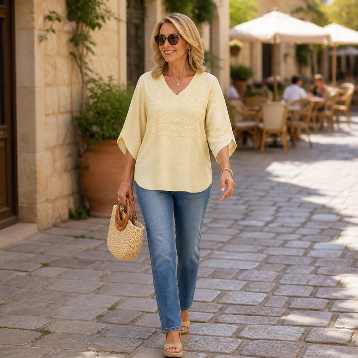 Wearbella – Blus z broderad urringning w v-ringning z koronkowym panelem