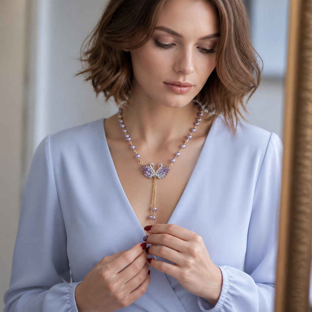 Lunabelle – Halsband z Perłowym Frędzlem i form av Łabędzia