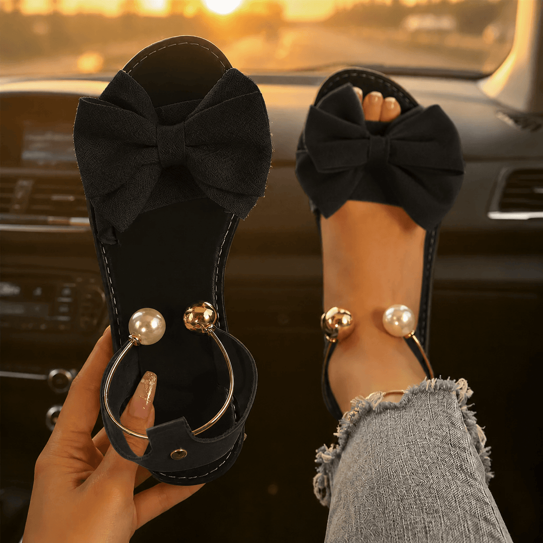 Lunabow – Płaskie sandaler z kokardą i perłowym mankietem ankelhöga