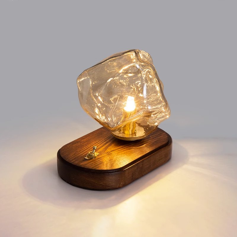 Issten Glas Bordslampa