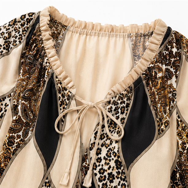 Sorelia – Blus z Mieszanym Printem, Mönster Lamparta i Paisley, Urringning w V-ringning