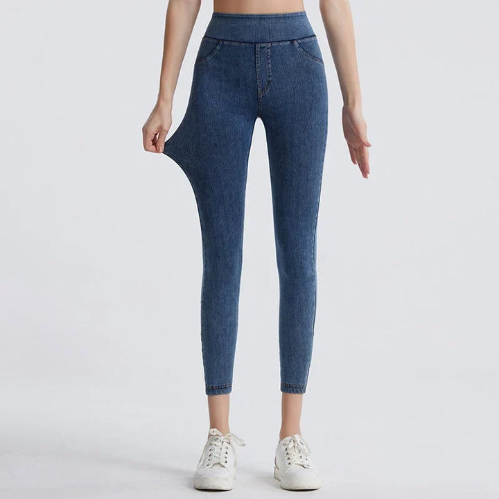 Slimwaist – Jeansy o hög stanie i zwężanych nogawkach