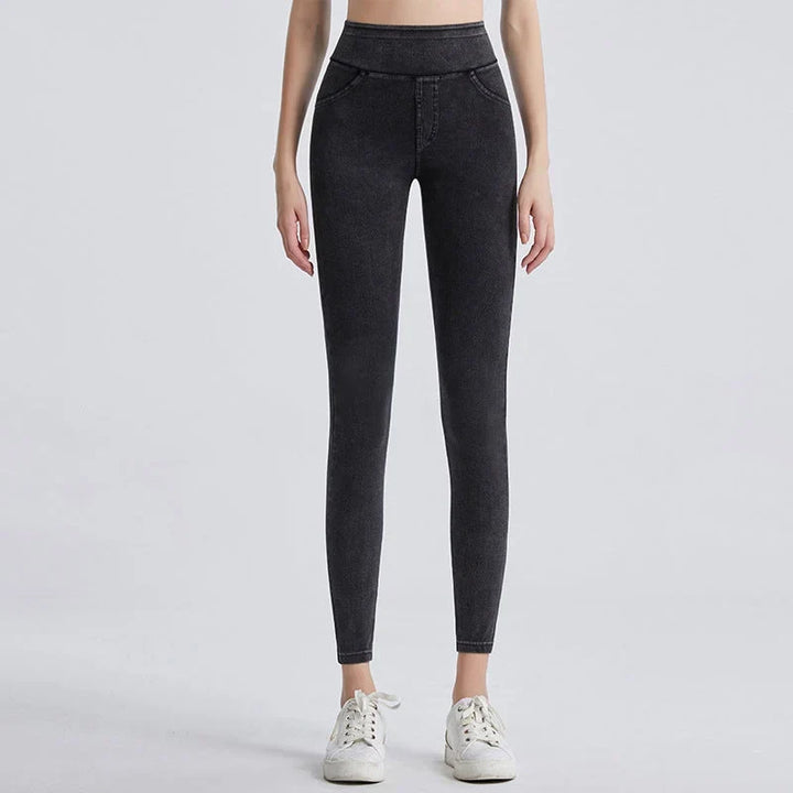 Slimwaist – Jeansy o hög stanie i zwężanych nogawkach