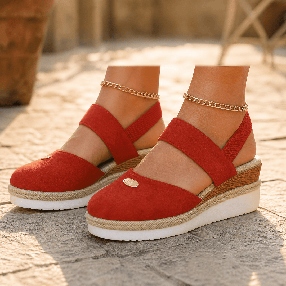 Stepwell – Bekväma sandaler på koturnie
