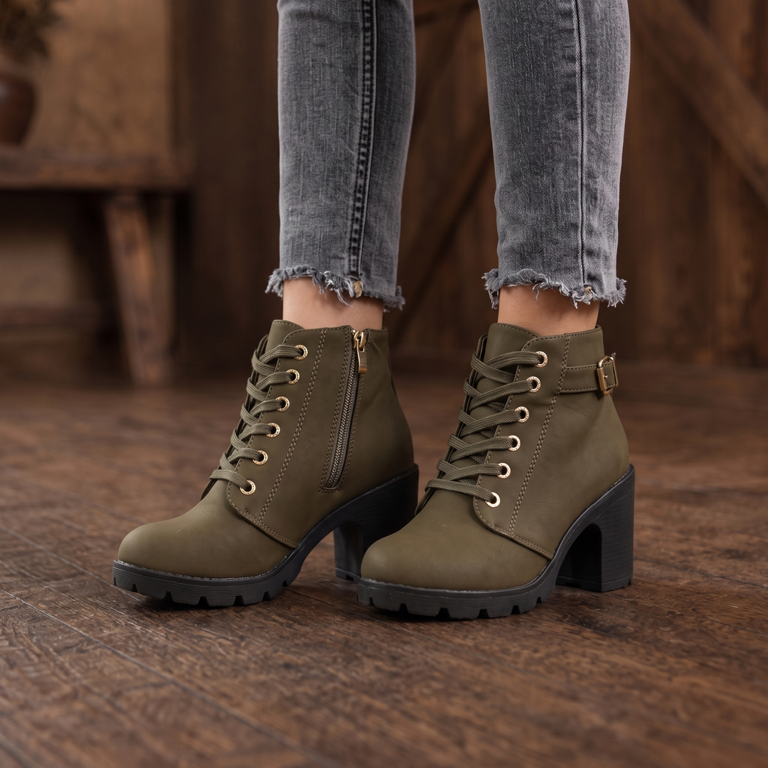 Buckle &amp; Bold – Boots med klack z wiązaniem