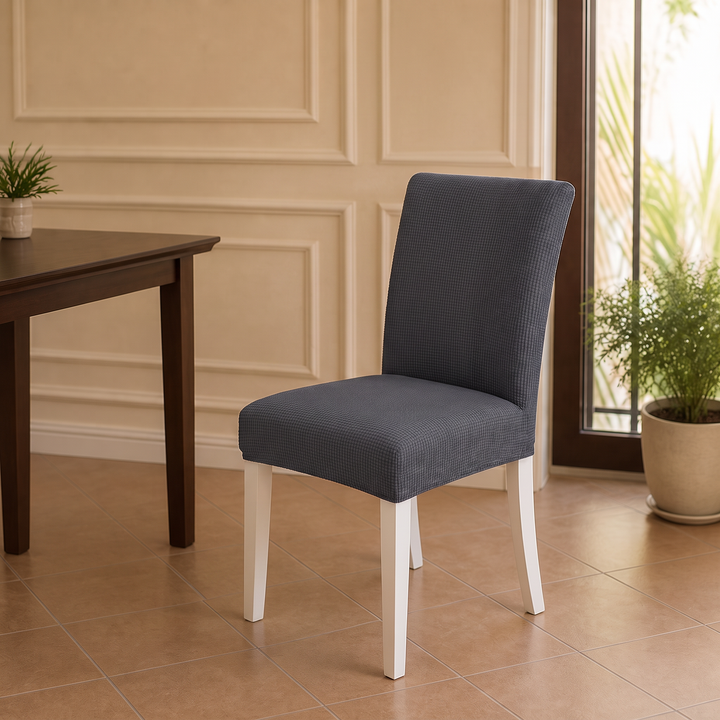 Chairloom – Stretchig överdrag på krzesło jadalniane