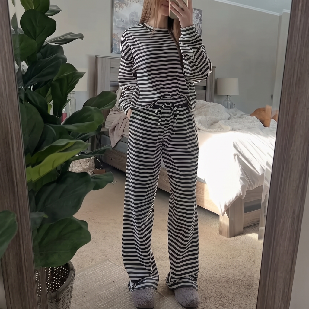 Wearbella – Set z Paskowanym Topem i Spodniami