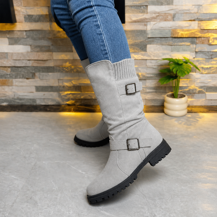 Tumfden – Boots z żebrowanym mankietem i podeszwą z wypustkami