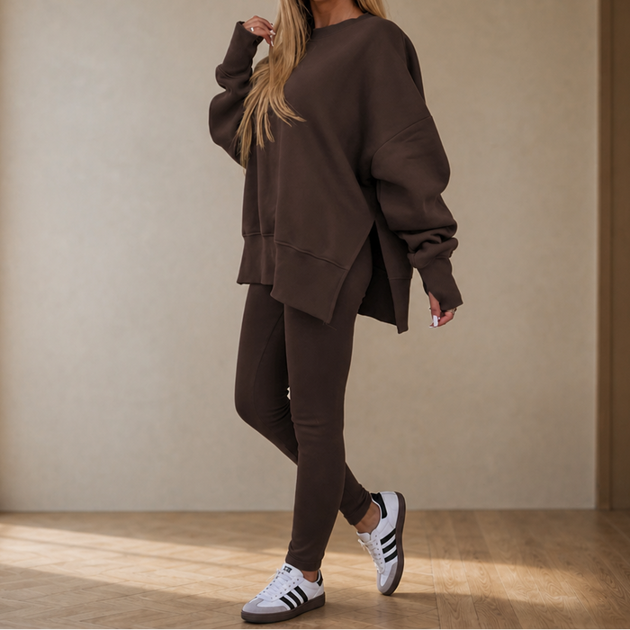 Ease & Grace – Set bluzy z rozcięciem bocznym i legginsów