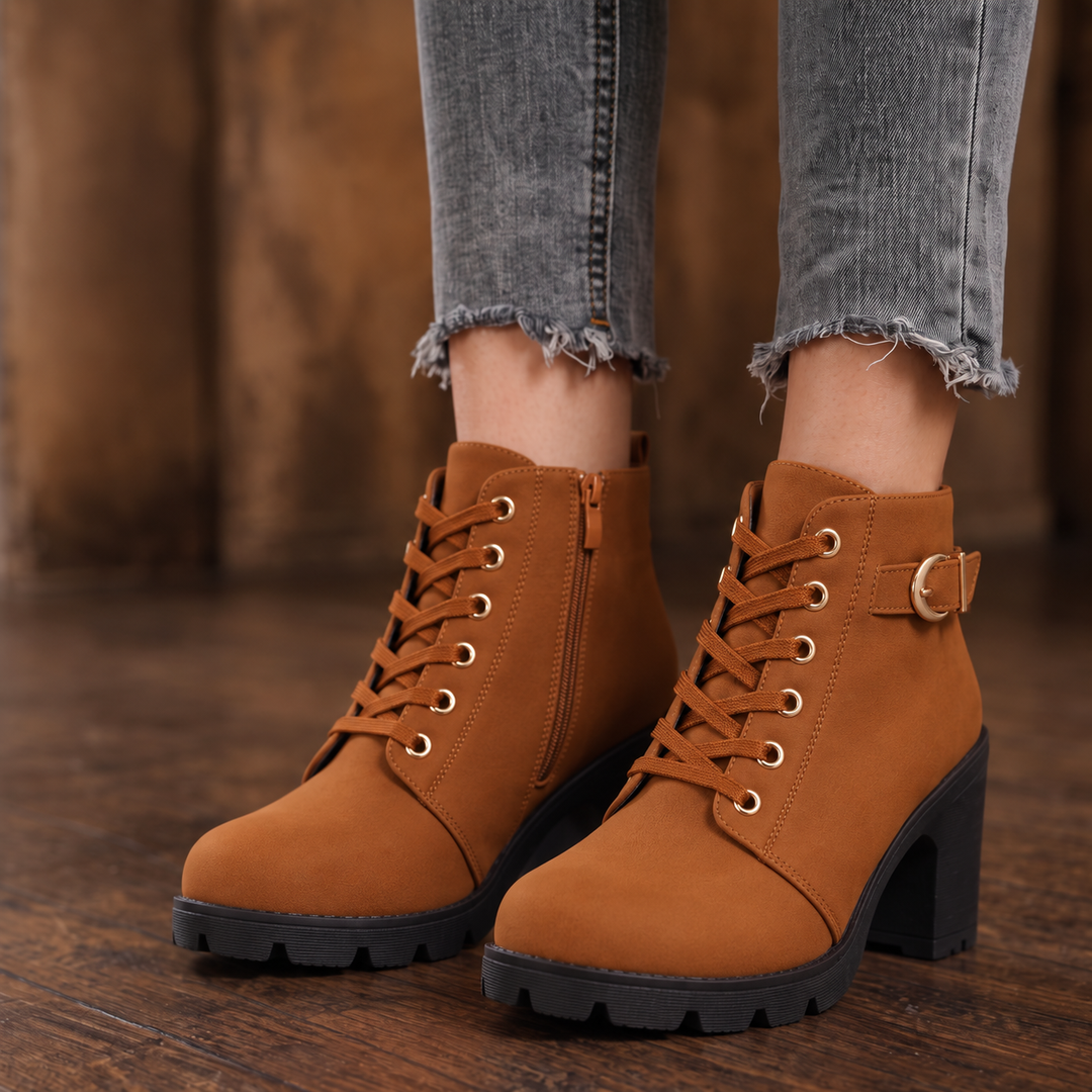 Buckle &amp; Bold – Boots med klack z wiązaniem